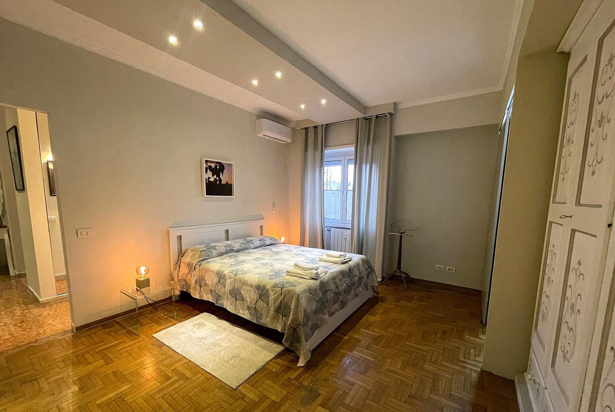 Appartamento La Casa Libre Metro A Colli Albani 350 M Roma